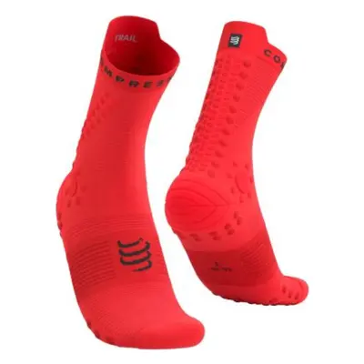 COMPRESSPORT Klasszikus kerékpáros zokni - PRO RACING SOCKS V4.0 TRAIL - piros/fekete