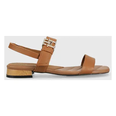 Tommy Hilfiger bőr szandál HARDWARE FLAT SANDAL barna, női, FW0FW07094