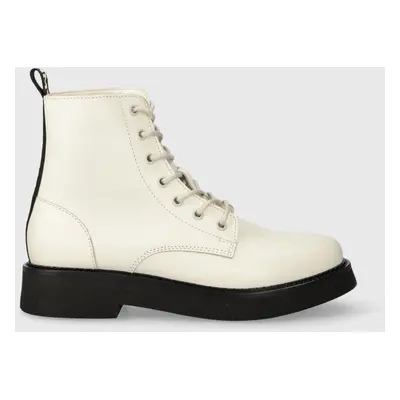 Tommy Jeans bőr csizma TJW LACE UP FLAT BOOT fehér, női, lapos talpú, EN0EN02310