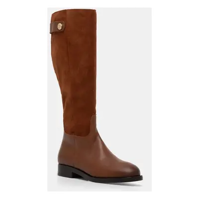 Tommy Hilfiger bőr csizma TH STUD LEATHER MIX LONG BOOT barna, női, lapos talpú, FW0FW08341