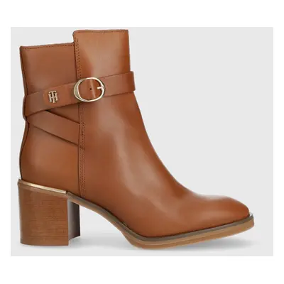 Tommy Hilfiger bőr csizma Th Belt Heeled Boot barna, női, magassarkú