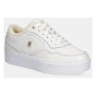 Tommy Hilfiger bőr sportcipő ESSENTIAL PLATFORM SNEAKER FUR fehér, FW0FW08349