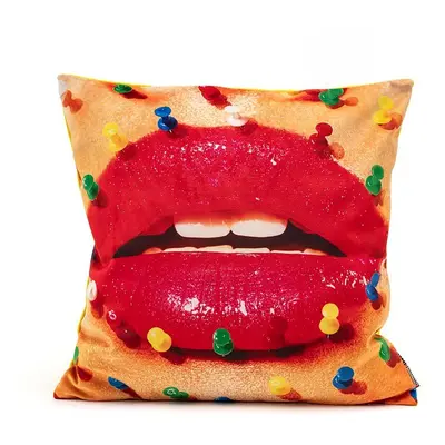 Seletti díszpárna Cushion Mouth with Pins