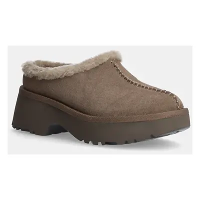 UGG velúr papucs New Heights Cozy Clog barna, 1162510-HCK