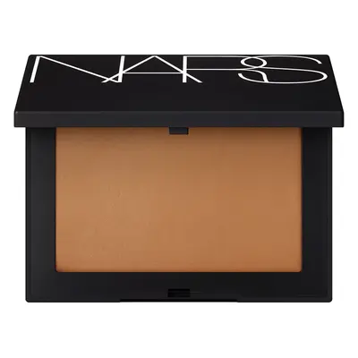 NARS Light Reflecting SETTING POWDER - PRESSED hosszan tartó fixáló púder árnyalat MACAO 10 g