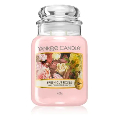 Yankee Candle Fresh Cut Roses illatgyertya Classic kis méret 623 g