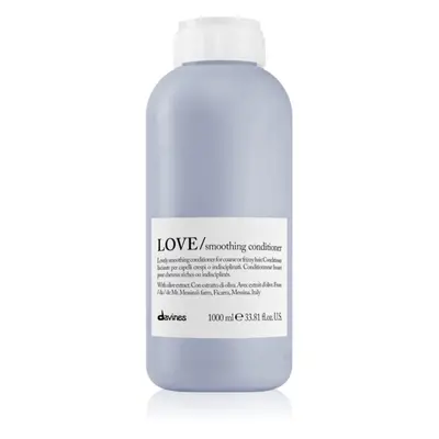 Davines Essential Haircare LOVE Smoothing Conditioner kisimító kondicionáló a rakoncátlan és tör