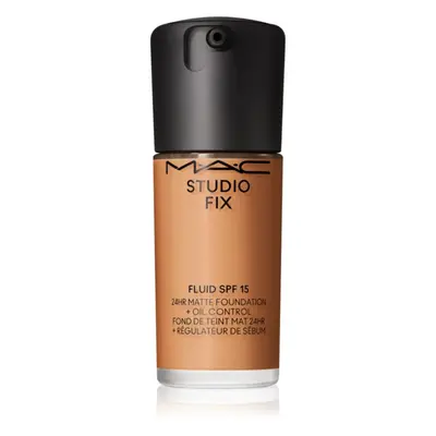 MAC Cosmetics Studio Fix Fluid SPF 15 24HR Matte Foundation + Oil Control mattító alapozó SPF 15