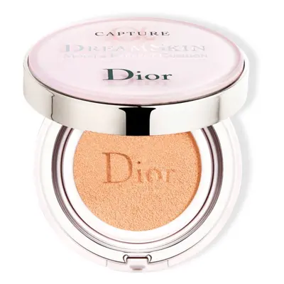 DIOR Capture Dreamskin Moist & Perfect Cushion hidratáló alapozó sminkszivaccsal SPF 50 árnyalat