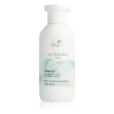 Wella Professionals Nutricurls Waves könnyű hidratáló sampon hullámos hajra 250 ml