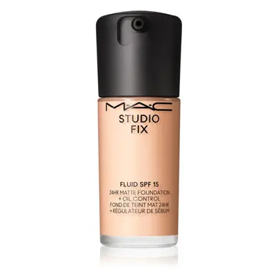 MAC Cosmetics Studio Fix Fluid SPF 15 24HR Matte Foundation + Oil Control mattító alapozó SPF 15