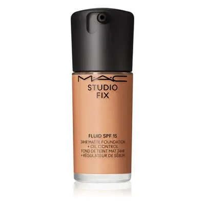 MAC Cosmetics Studio Fix Fluid SPF 15 24HR Matte Foundation + Oil Control mattító alapozó SPF 15