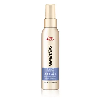 Wella Wellaflex 2nd Day Volume spray a hajformázáshoz, melyhez magas hőfokot használunk 150 ml