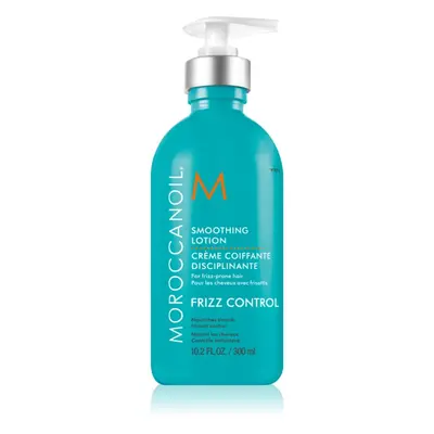 Moroccanoil Frizz Control Smoothing Lotion kisimító krém a rakoncátlan és töredezett hajra 300 m