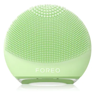 FOREO LUNA™4 Go szónikus tisztító készülék utazásra Pistachio