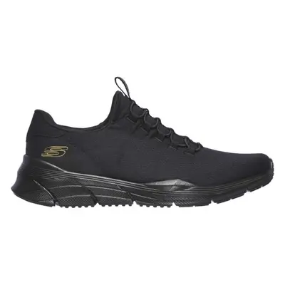 Skechers RELAXED FIT: EQUALIZER 4.0-VOLTIS Férfi szabadidőcipő, fekete, méret