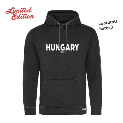 Dressa Hungary feliratos kenguruzsebes kapucnis pulóver - Limited Edition - fekete