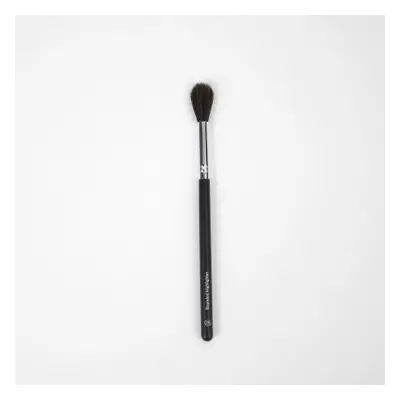 BH Cosmetics Rounded Highlighter Brush