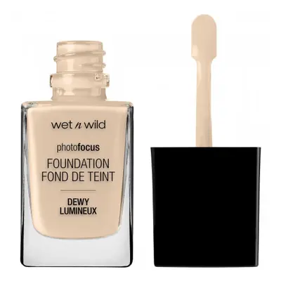 wet n wild Photo Focus Foundation Dewy - Nude - alapozó