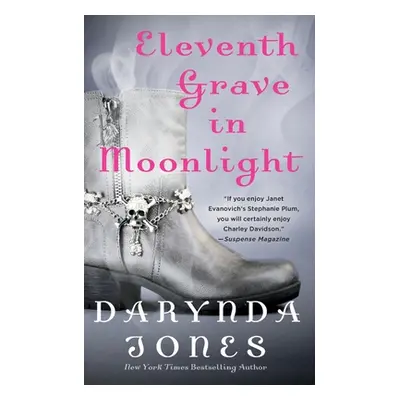 "Eleventh Grave in Moonlight" - "" ("Jones Darynda")