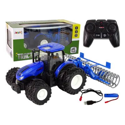 Távirányítós traktor 1:24 Blue Plate aggregát fémből