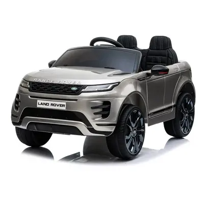 Ezüstre festett Range Rover Evoque elektromos kisautó