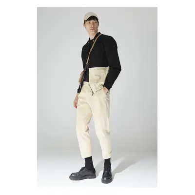 Trendyol Limited Edition Beige Men's Essential Fit Belt Waisted Double Leg Pleated Trousers