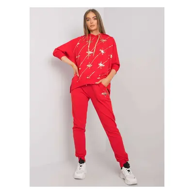 Red sweatshirt with trousers