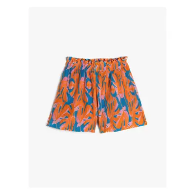 Koton Pleated Shorts With Elastic Waist, Floral Pattern Relaxed Cut.