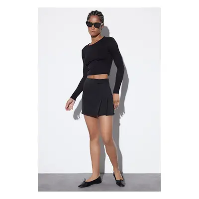 Trendyol Black Mini Woven Skirt