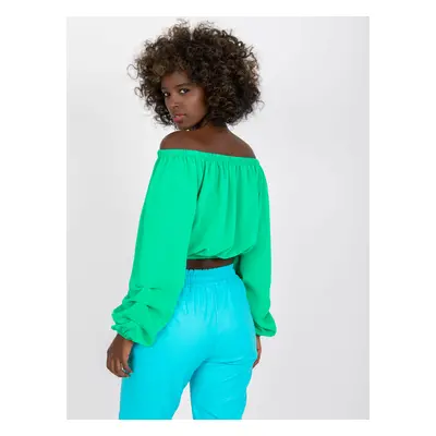 Green, short, loose-fitting blouse with Spanish neckline Nineli