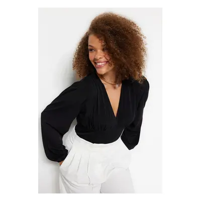 Trendyol Curve Black V Neck Sandy Knitted Blouse