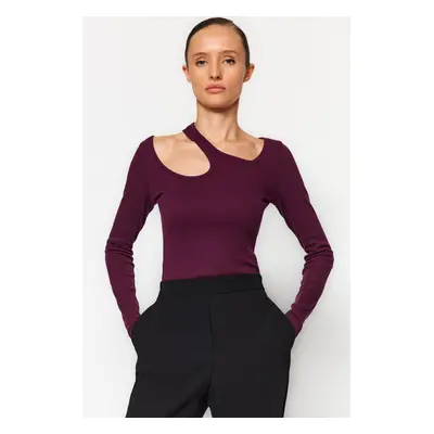 Trendyol Damson Ribbed Cut Out/Window Detail Fitted/Sticky Cotton Stretch Knit Blouse