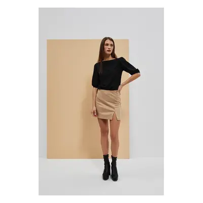 Mini skirt with slit