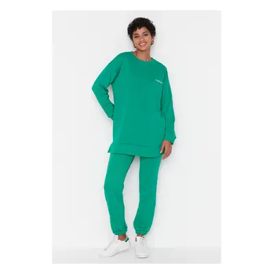 Trendyol Green Embroidered Crew Neck Basic Knitted Tracksuit Set