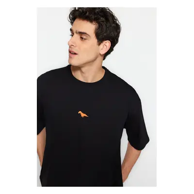 Trendyol Black Oversize Fit Crew Neck Rövid ujjú Dinoszaurusz Hímzett 100% pamut póló