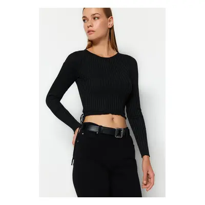 Trendyol Black Crop Crew Neck Knitwear Sweater