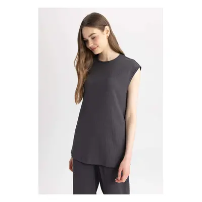 DEFACTO Regular Fit Crew Neck Sleeveless Tunic