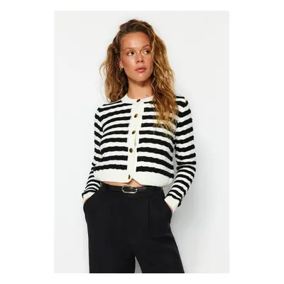 Trendyol Ecru Crop csíkos kötöttáru Cardigan