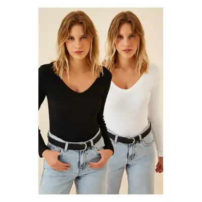 Happiness İstanbul Women's Black and White V Neck 2-Pack Knitted Blouse