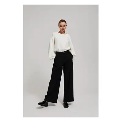 Trousers with wide legs