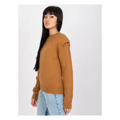 Women's camel classic sweater with viscose