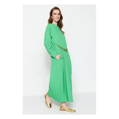 Trendyol Green Crepe Evening Dress with a Chain Waist and a Chain Belt, in a comfortable fit