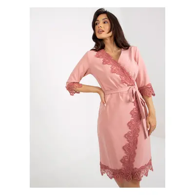 Dusty pink cocktail dress with pleats and 3/4 sleeves