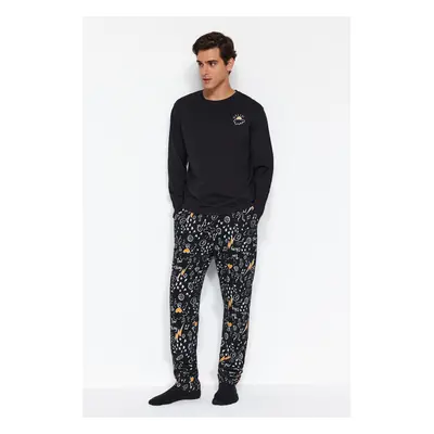 Trendyol Black Regular Fit Embroidered Knitted Pajama Set