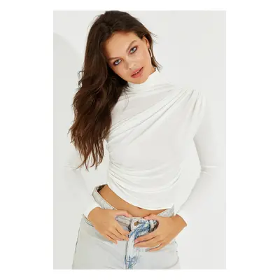 Cool & Sexy Women's White Draped Blouse