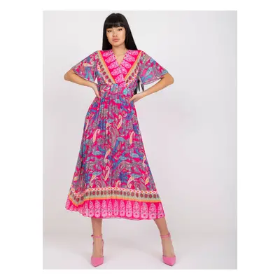 One-size pink pleated dress with oriental motif