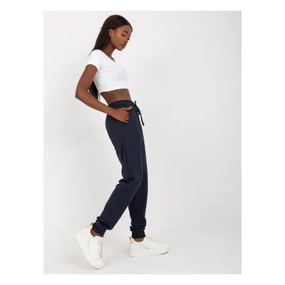 Basic navy blue sweatpants with pockets