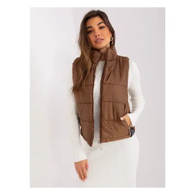 Brown short quilted vest with pockets