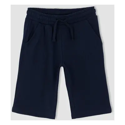 DEFACTO Regular Fit Short